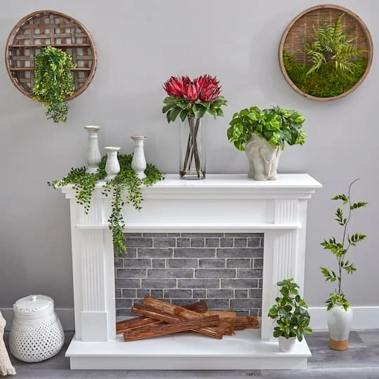 22" King Protea Floral Arrangement In Glass Vase 7 22" King Protea Floral Arrangement In Glass Vase - Image 5