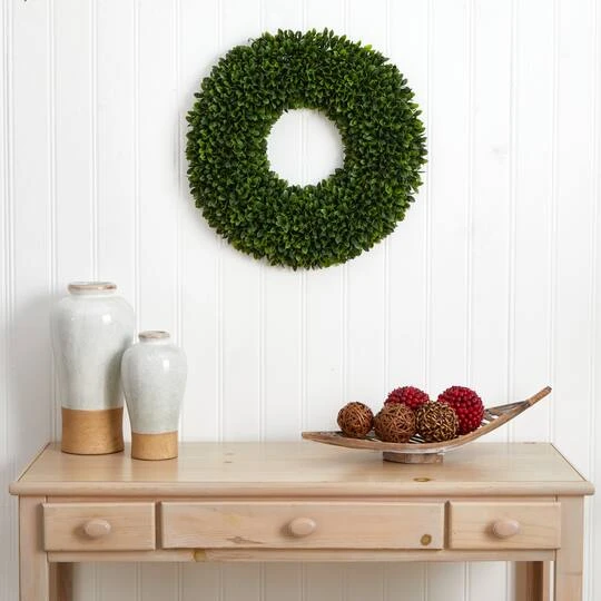 24" Green Boxwood Wreath 5 24" Green Boxwood Wreath - Image 3